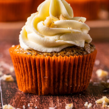 Vegan carrot cake cupcake.